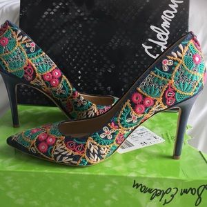 Sam Edelman pumps